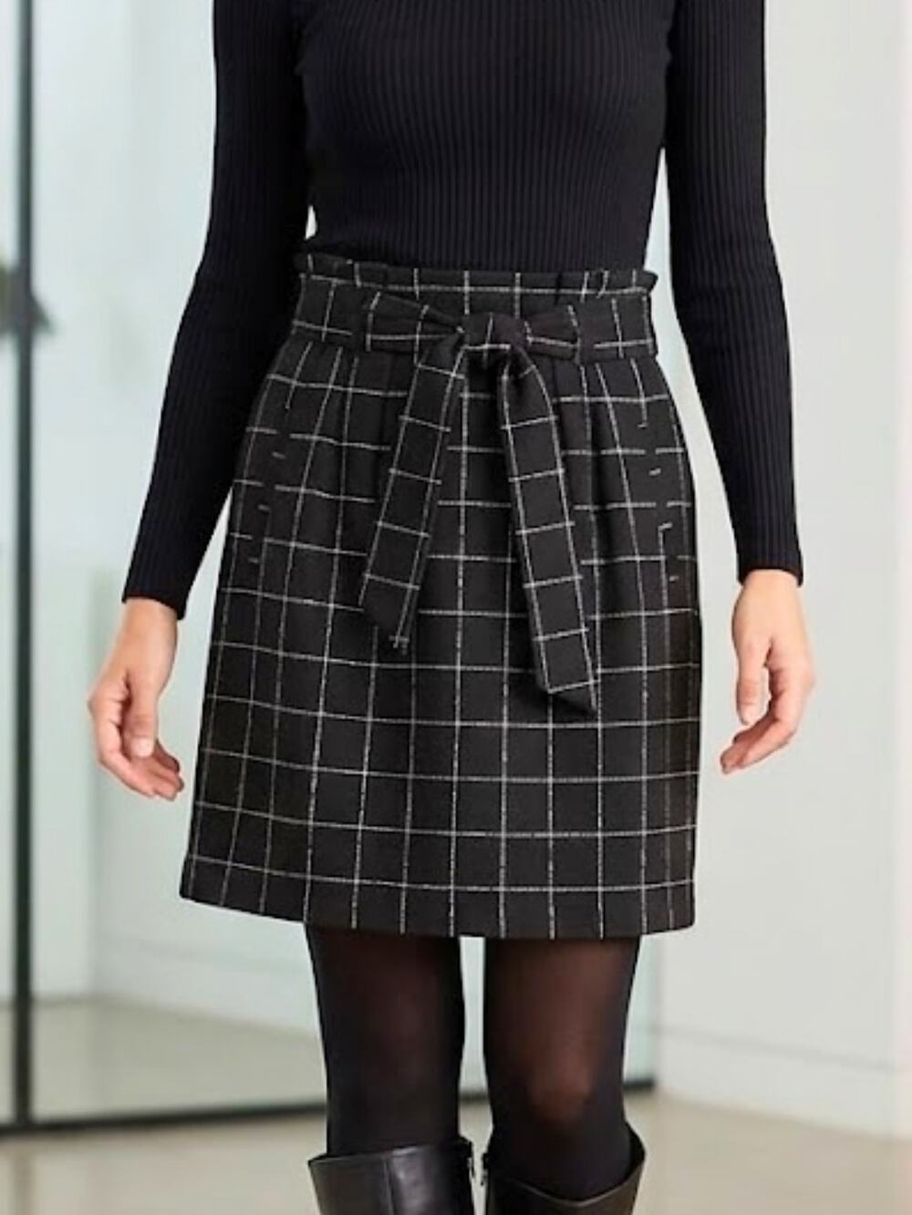 H&M Windowpane Paperbag Waist Skirt Size 2 NWOT Chic Minimalist Style
